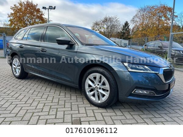 <span class="make">Skoda</span><br/> Octavia Combi First Edition – Bild 2