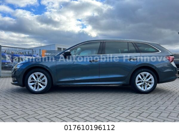 <span class="make">Skoda</span><br/> Octavia Combi First Edition – Bild 5