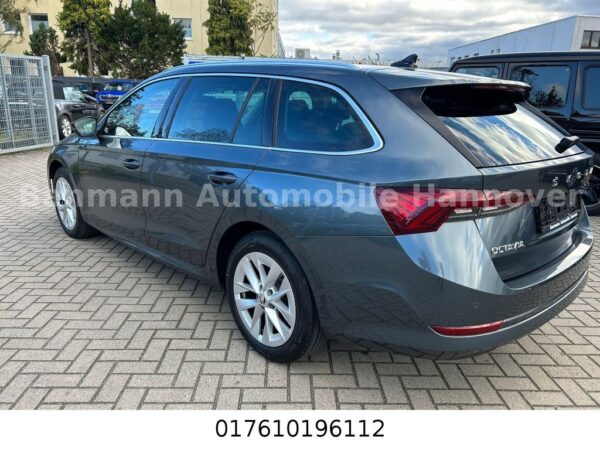 <span class="make">Skoda</span><br/> Octavia Combi First Edition – Bild 6