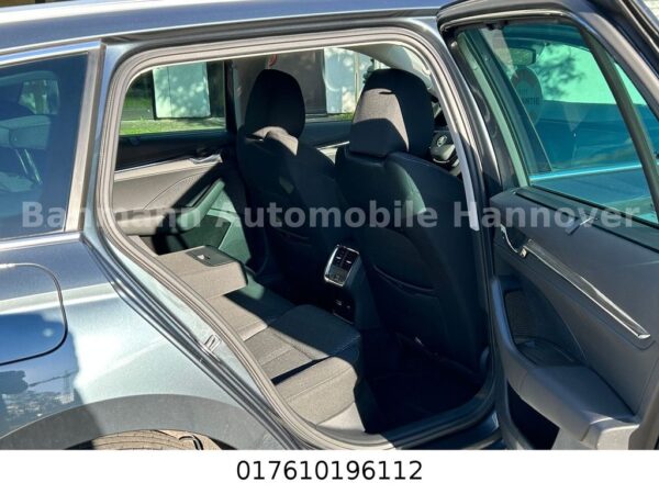 <span class="make">Skoda</span><br/> Octavia Combi First Edition – Bild 11