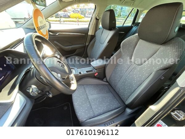 <span class="make">Skoda</span><br/> Octavia Combi First Edition – Bild 13