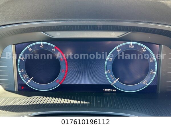 <span class="make">Skoda</span><br/> Octavia Combi First Edition – Bild 16