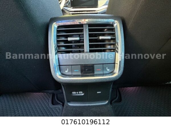 <span class="make">Skoda</span><br/> Octavia Combi First Edition – Bild 19