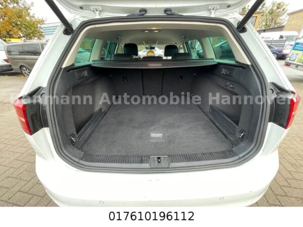 <span class="make">Volkswagen</span><br/> Passat Variant Highline BMT/Start-Stopp – Bild 12
