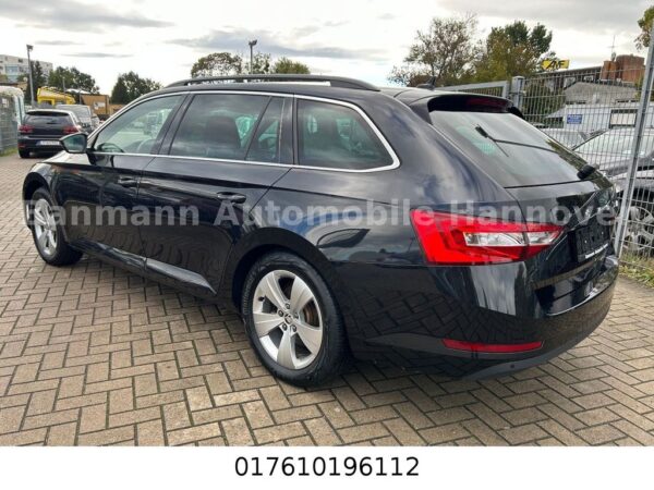 <span class="make">Skoda</span><br/> Superb Combi Ambition iV – Bild 5