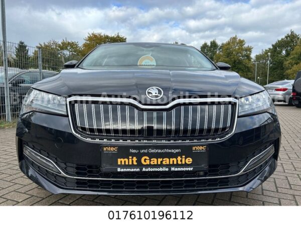 <span class="make">Skoda</span><br/> Superb Combi Ambition iV – Bild 9