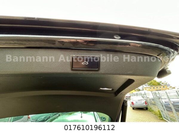 <span class="make">Skoda</span><br/> Superb Combi Ambition iV – Bild 13