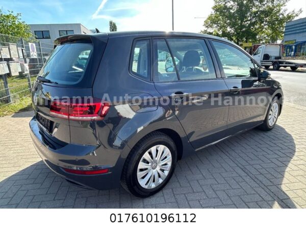 <span class="make">Volkswagen</span><br/> Golf Sportsvan VII Trendline – Bild 8