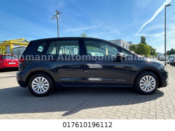 <span class="make">Volkswagen</span><br/> Golf Sportsvan VII Trendline – Bild 9