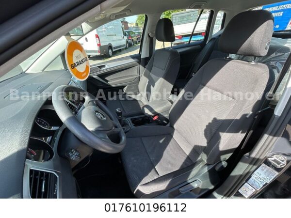 <span class="make">Volkswagen</span><br/> Golf Sportsvan VII Trendline – Bild 17