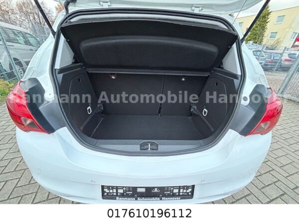 <span class="make">Opel</span><br/> Corsa E Edition – Bild 11