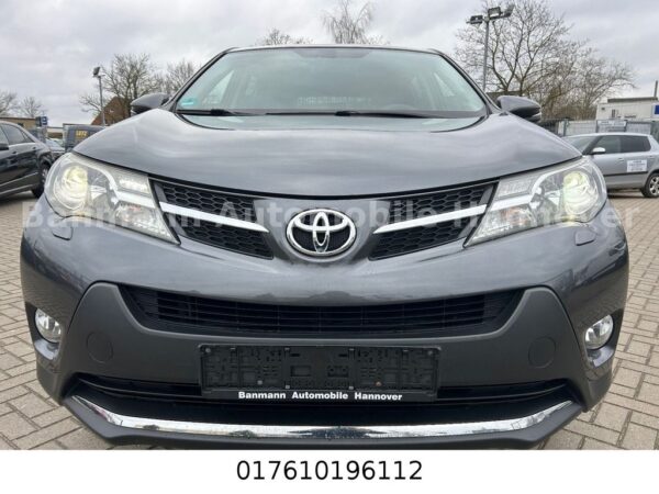 <span class="make">Toyota</span><br/> RAV 4 RAV4 Executive 4x4 – Bild 3