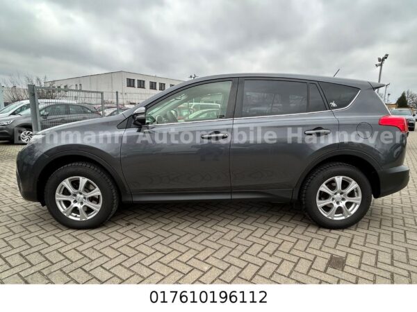 <span class="make">Toyota</span><br/> RAV 4 RAV4 Executive 4x4 – Bild 5