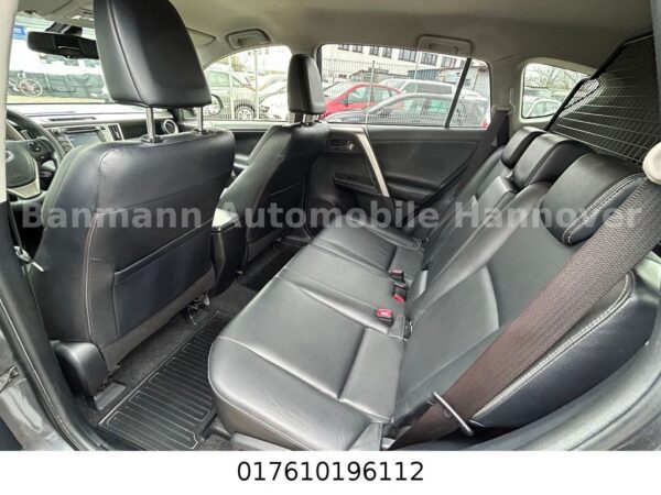 <span class="make">Toyota</span><br/> RAV 4 RAV4 Executive 4x4 – Bild 14