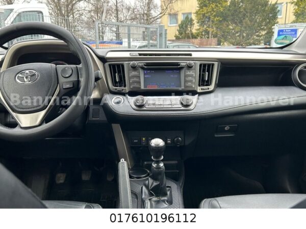 <span class="make">Toyota</span><br/> RAV 4 RAV4 Executive 4x4 – Bild 15