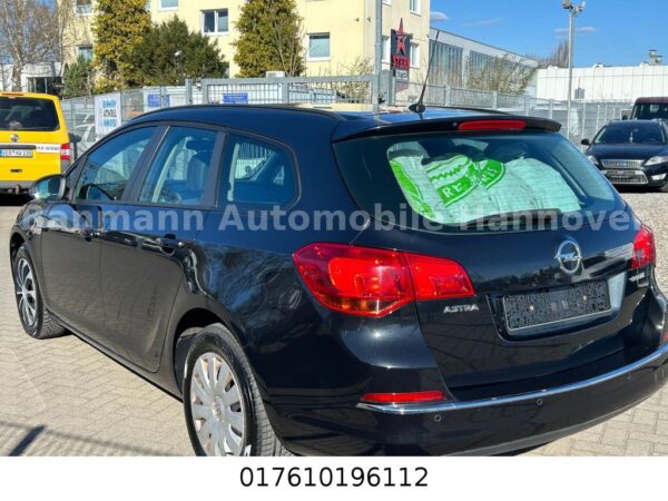 <span class="make">Opel</span><br/> Astra J Sports Tourer Edition – Bild 6
