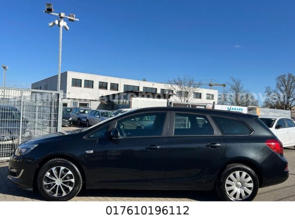 <span class="make">Opel</span><br/> Astra J Sports Tourer Edition – Bild 7